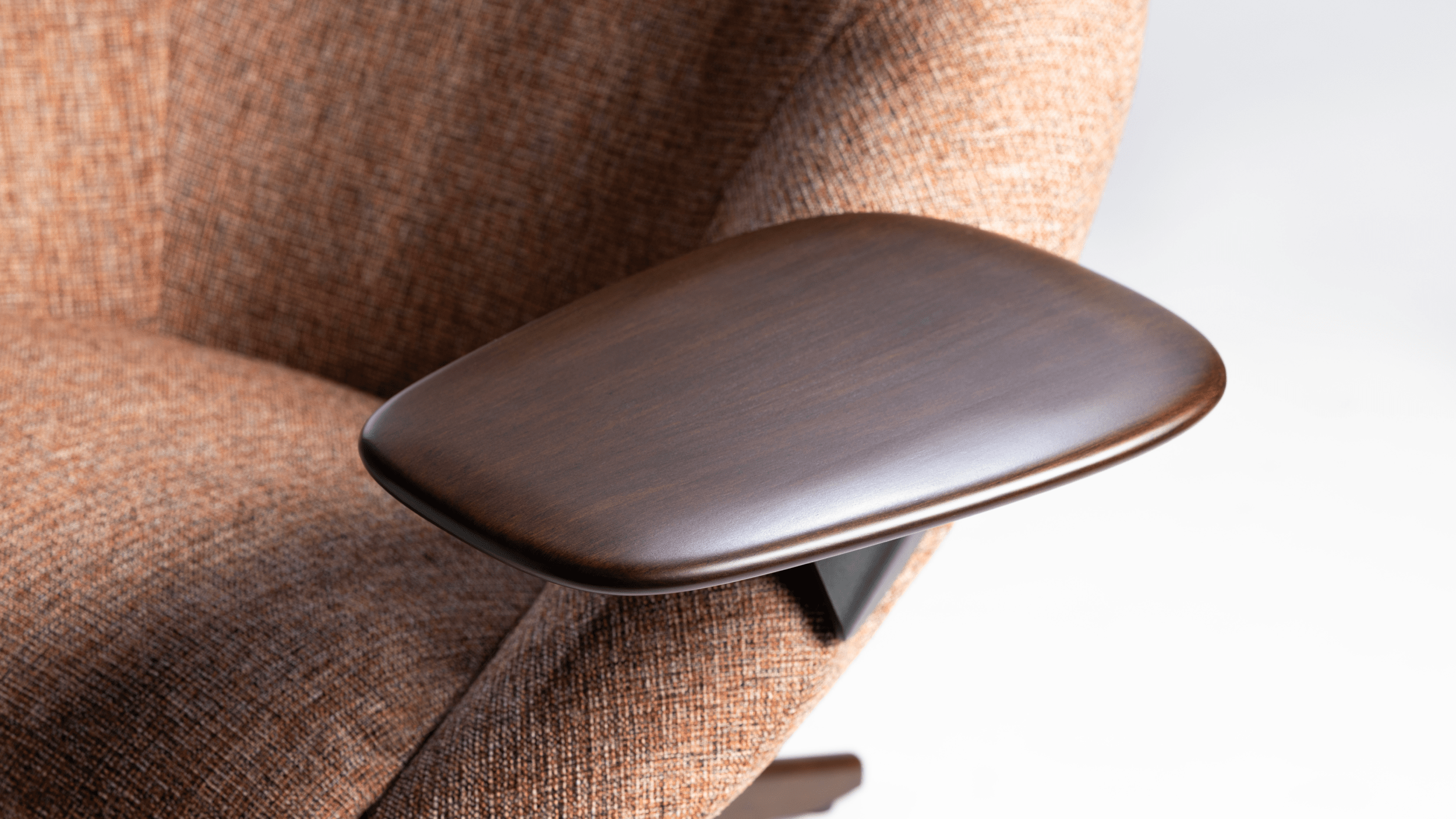 Cotton Lounge Chair | Highback, Midback & Lowback Lounge Seating SitOnIt 