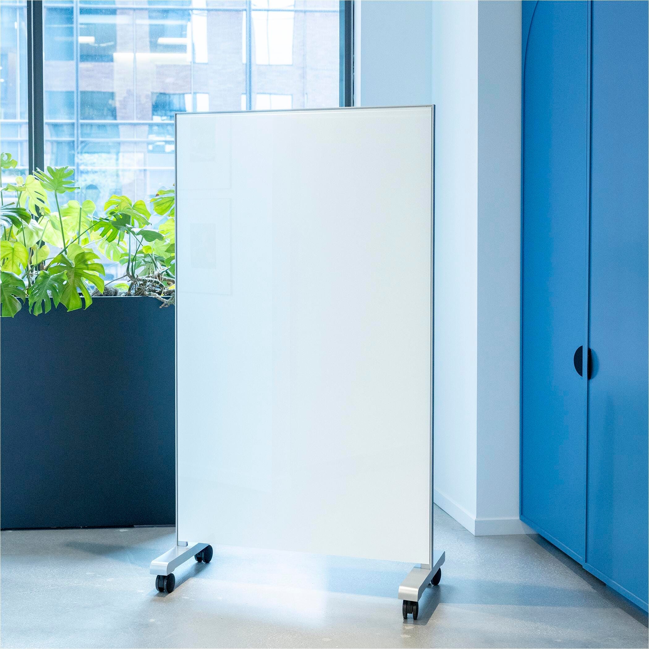 eM Premium Mobile Double-Sided Glass Whiteboard Whiteboards Fellowes 